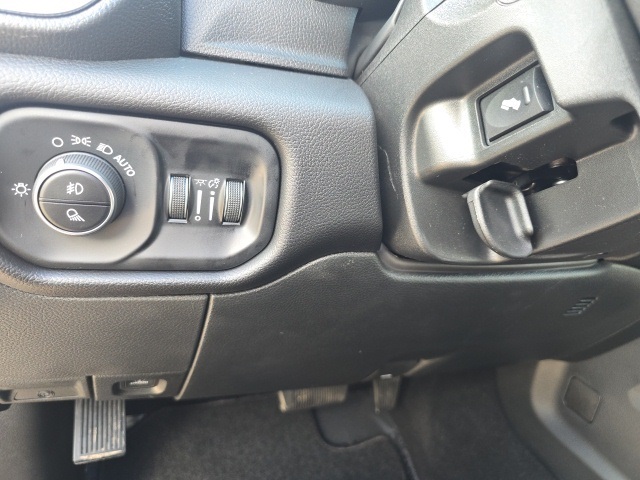 2026 Ram 2500 Laramie photo 18