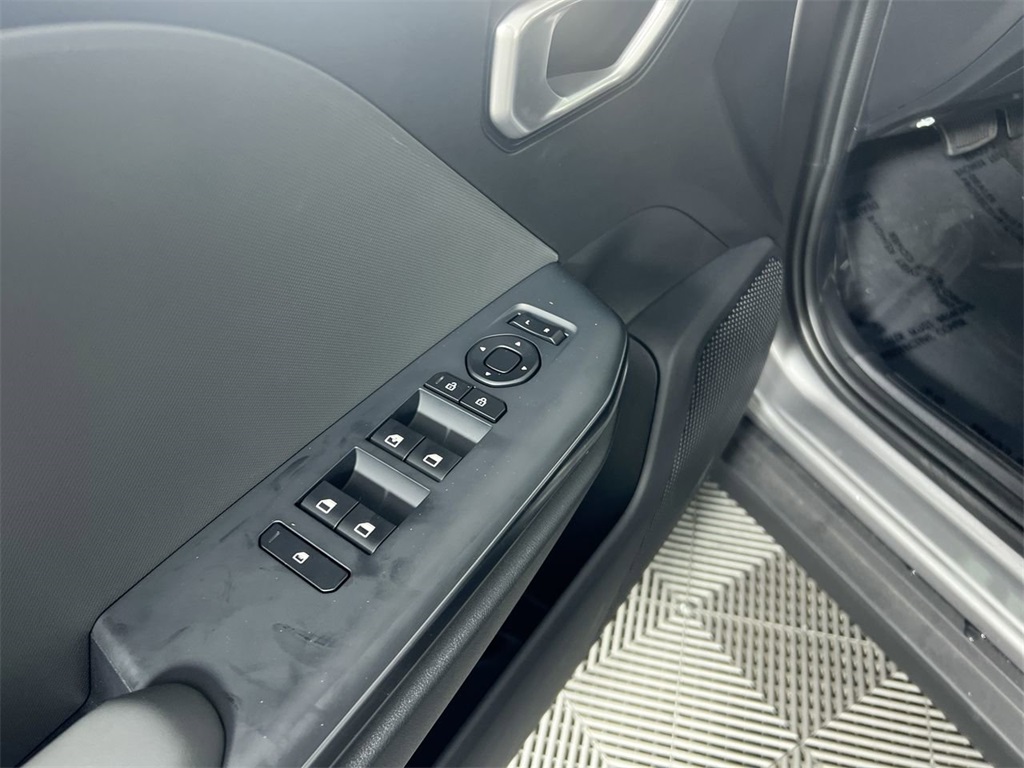 2025 Kia K4 LXS photo 15