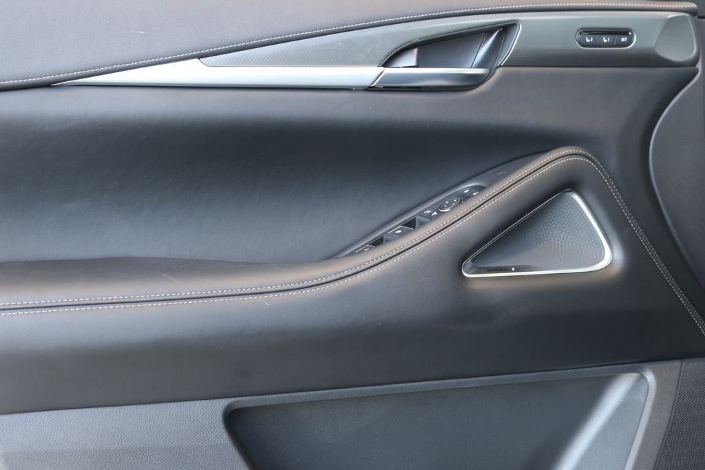 2025 Infiniti QX60 Luxe photo 10