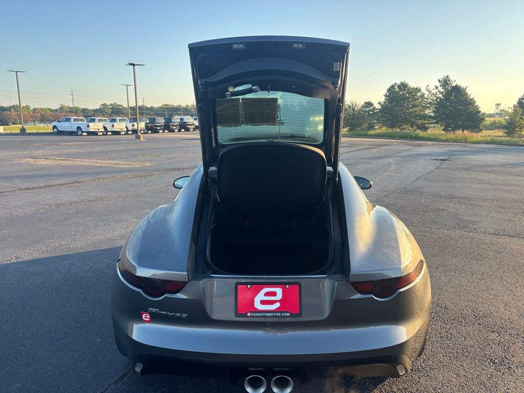 2016 Jaguar F-TYPE Base photo 31