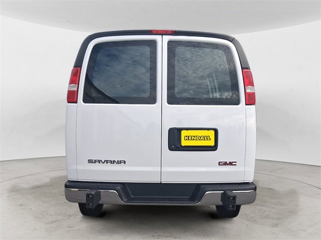 2023 Gmc Savana Cargo 2500 photo 4