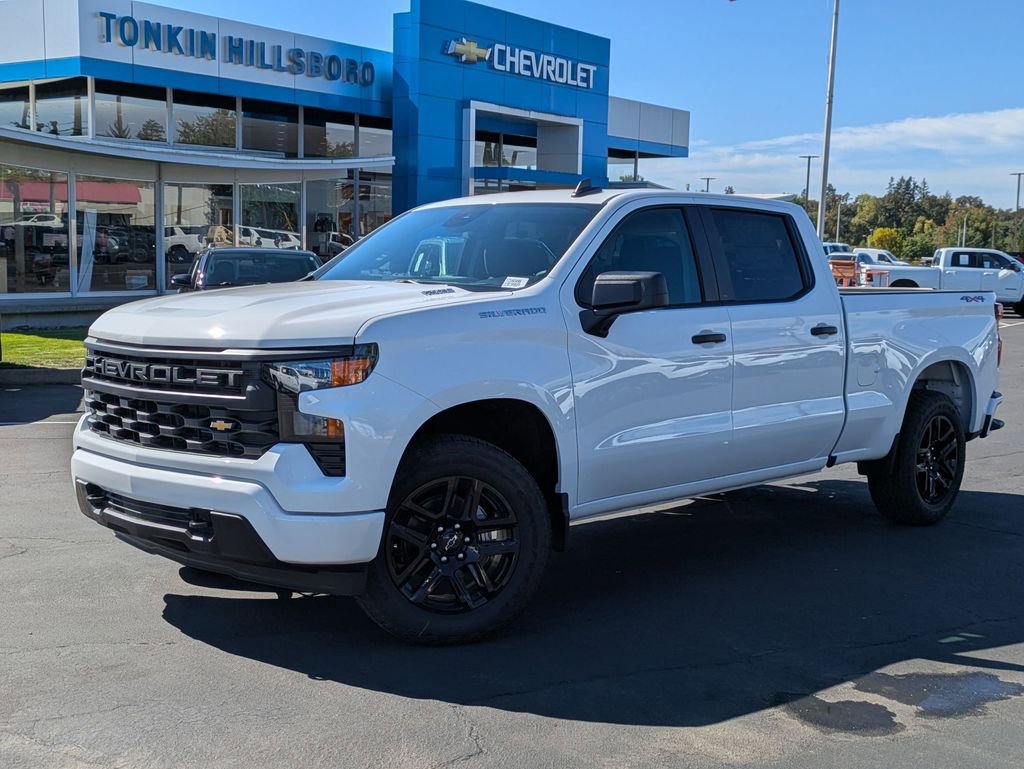 2026 Chevrolet Silverado 1500 Custom photo 2