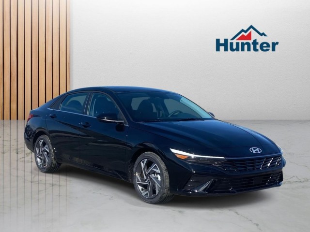 New 2025 Hyundai ELANTRA SEL Convenience Sedan in Fletcher
