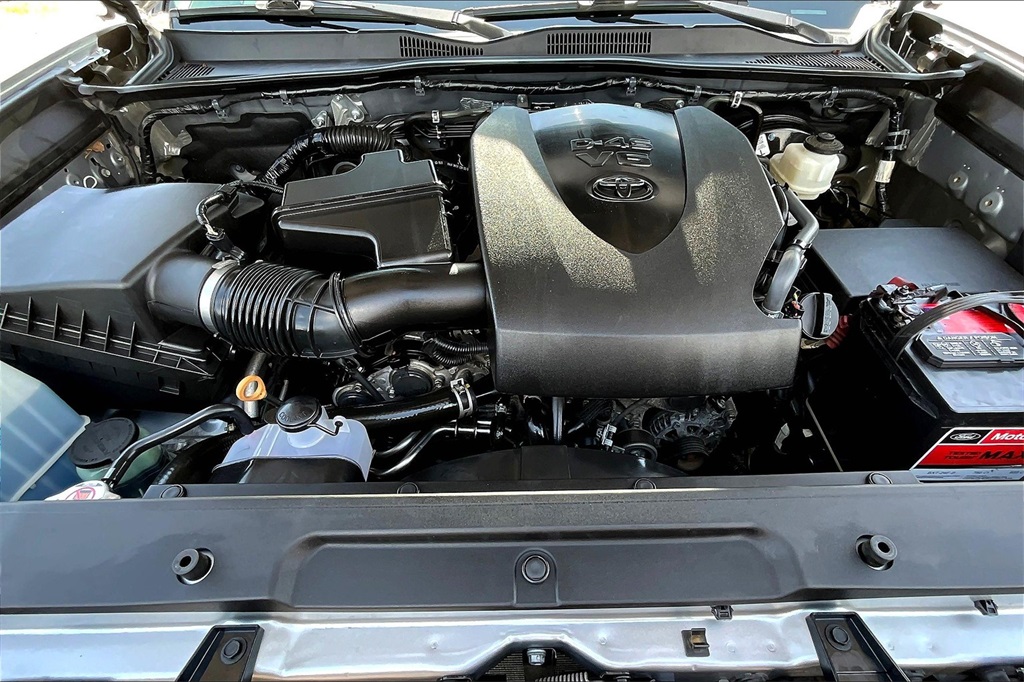 2020 Toyota Tacoma TRD Sport photo 10