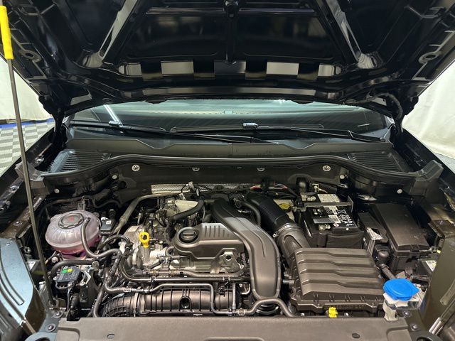 2025 Volkswagen Taos S photo 33