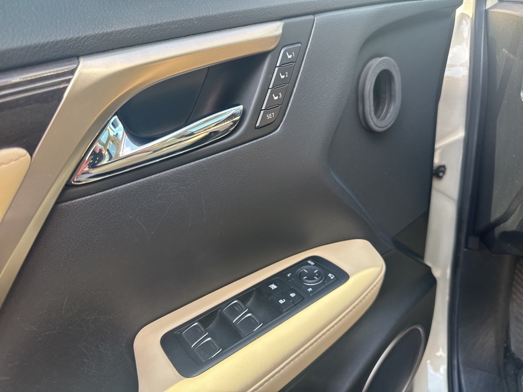 2021 Lexus RX Luxury photo 11