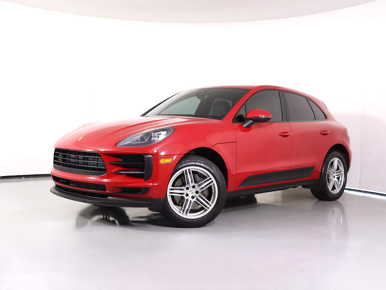 2021 Porsche Macan Base's photo