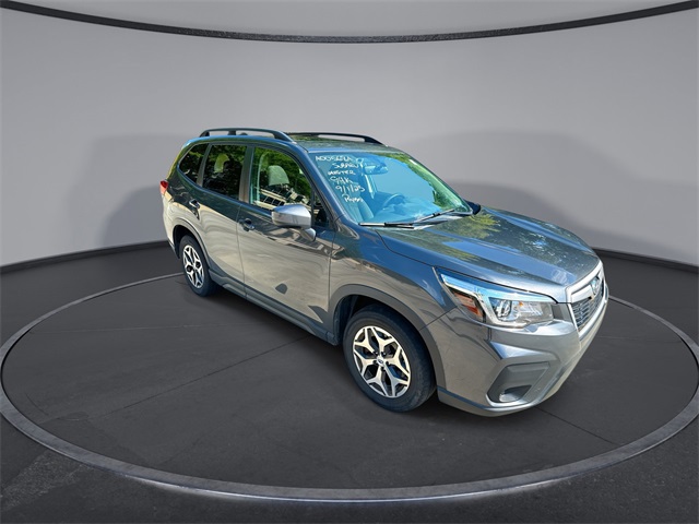 2020 Subaru Forester Premium photo 2