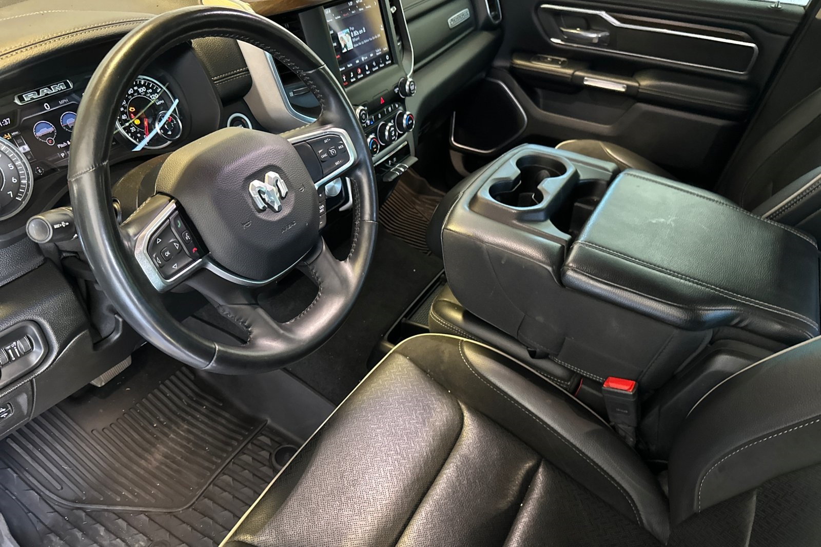 2021 Ram 1500 Laramie photo 10