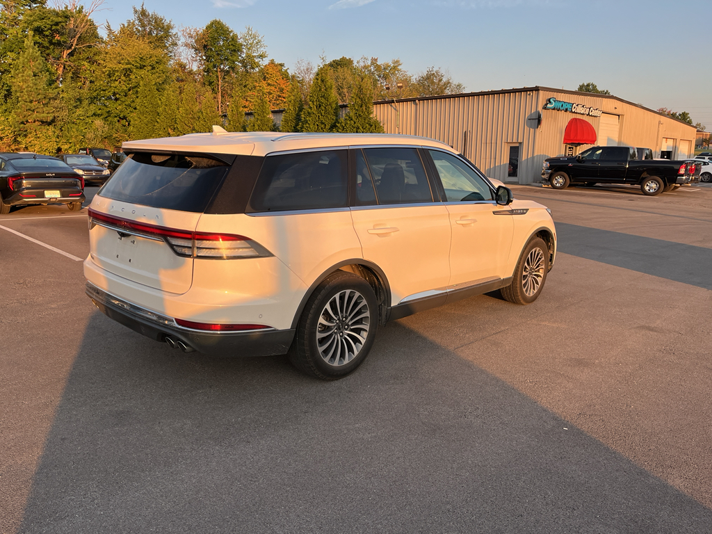 2020 Lincoln Aviator Reserve photo 3