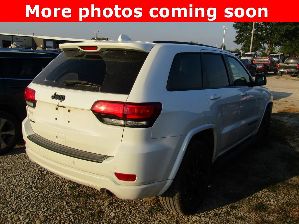 2020 Jeep Grand Cherokee Laredo photo 5
