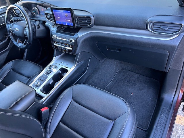 2020 Ford Explorer XLT photo 15
