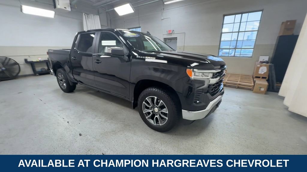 2024 Chevrolet Silverado 1500 LT photo 2