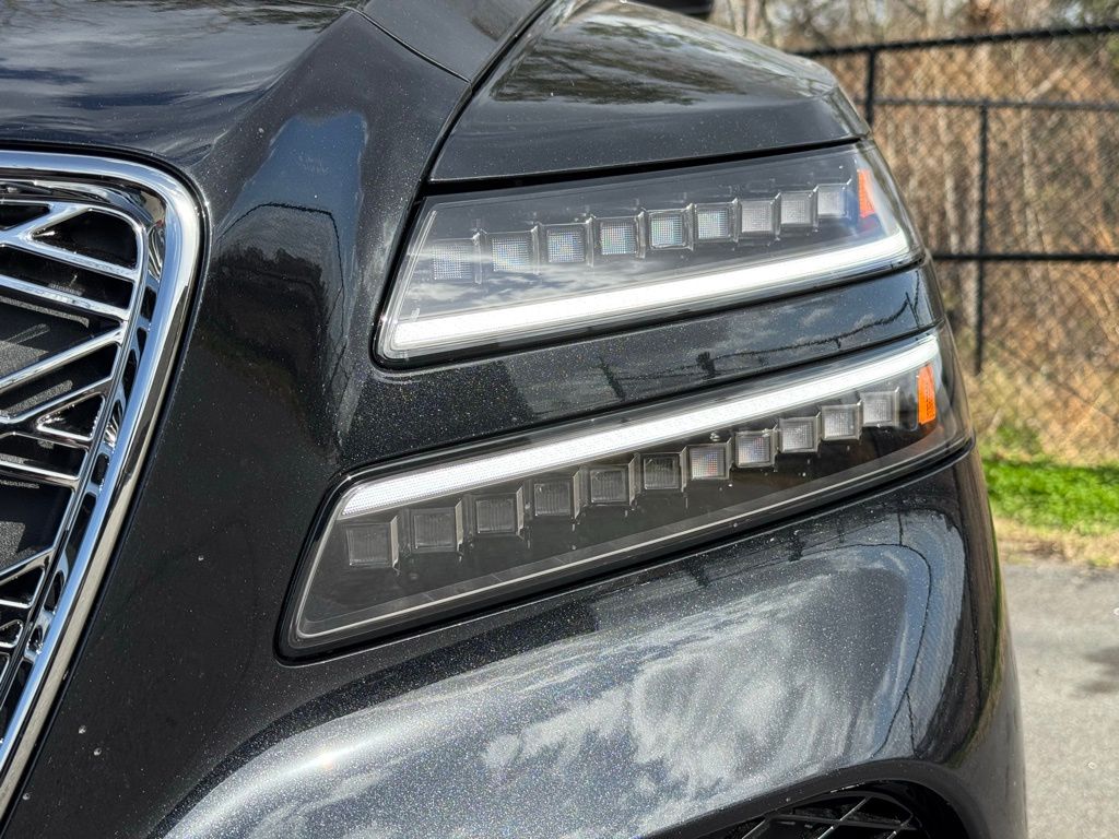 2025 Genesis GV80 3.5T Prestige photo 8