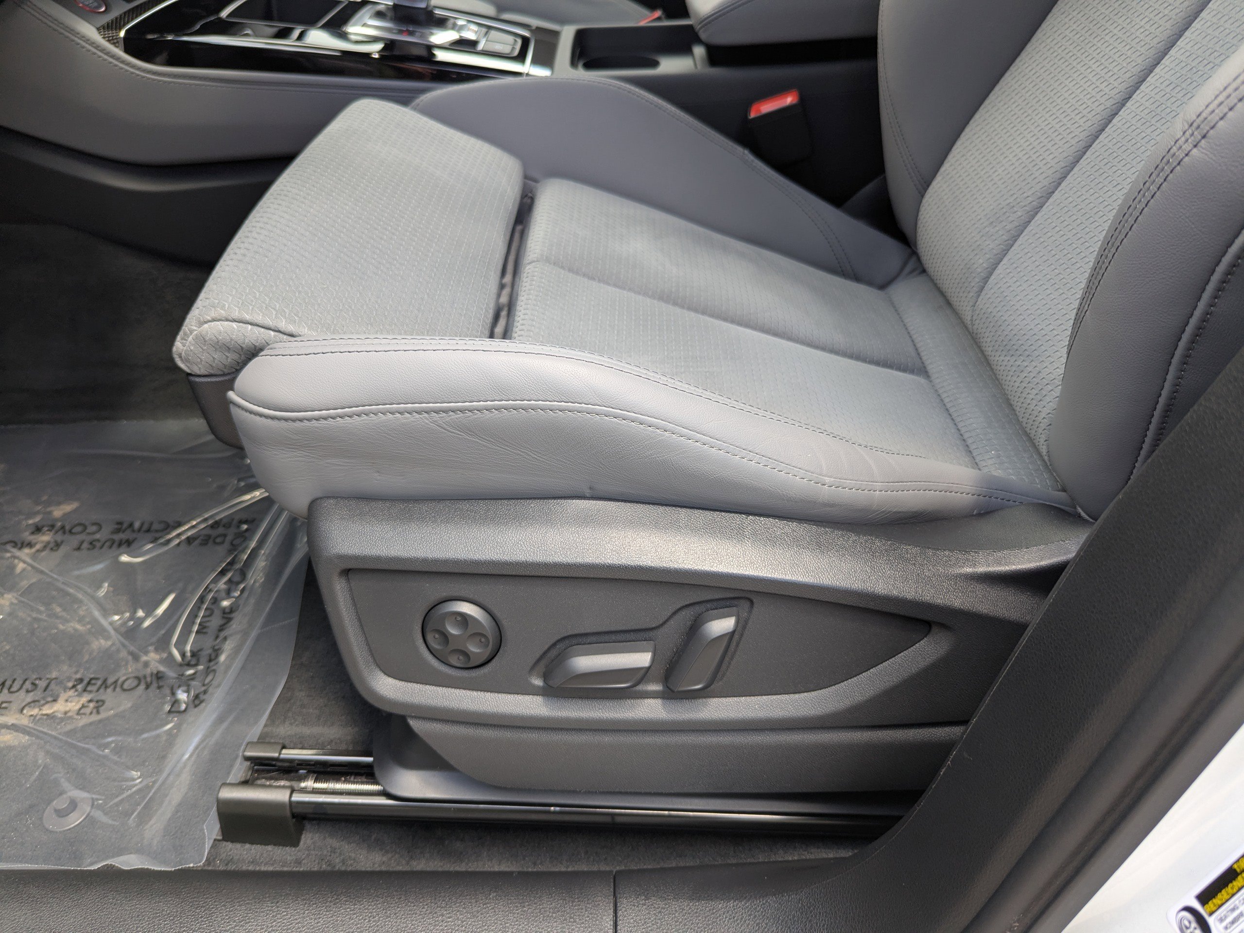 2024 Audi SQ5 Premium Plus photo 20