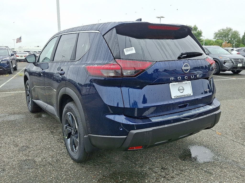2026 Nissan Rogue SV photo 2