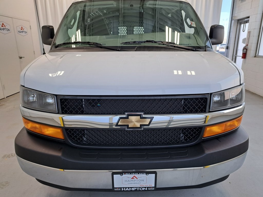 2024 Chevrolet Express 2500 Work Van photo 3
