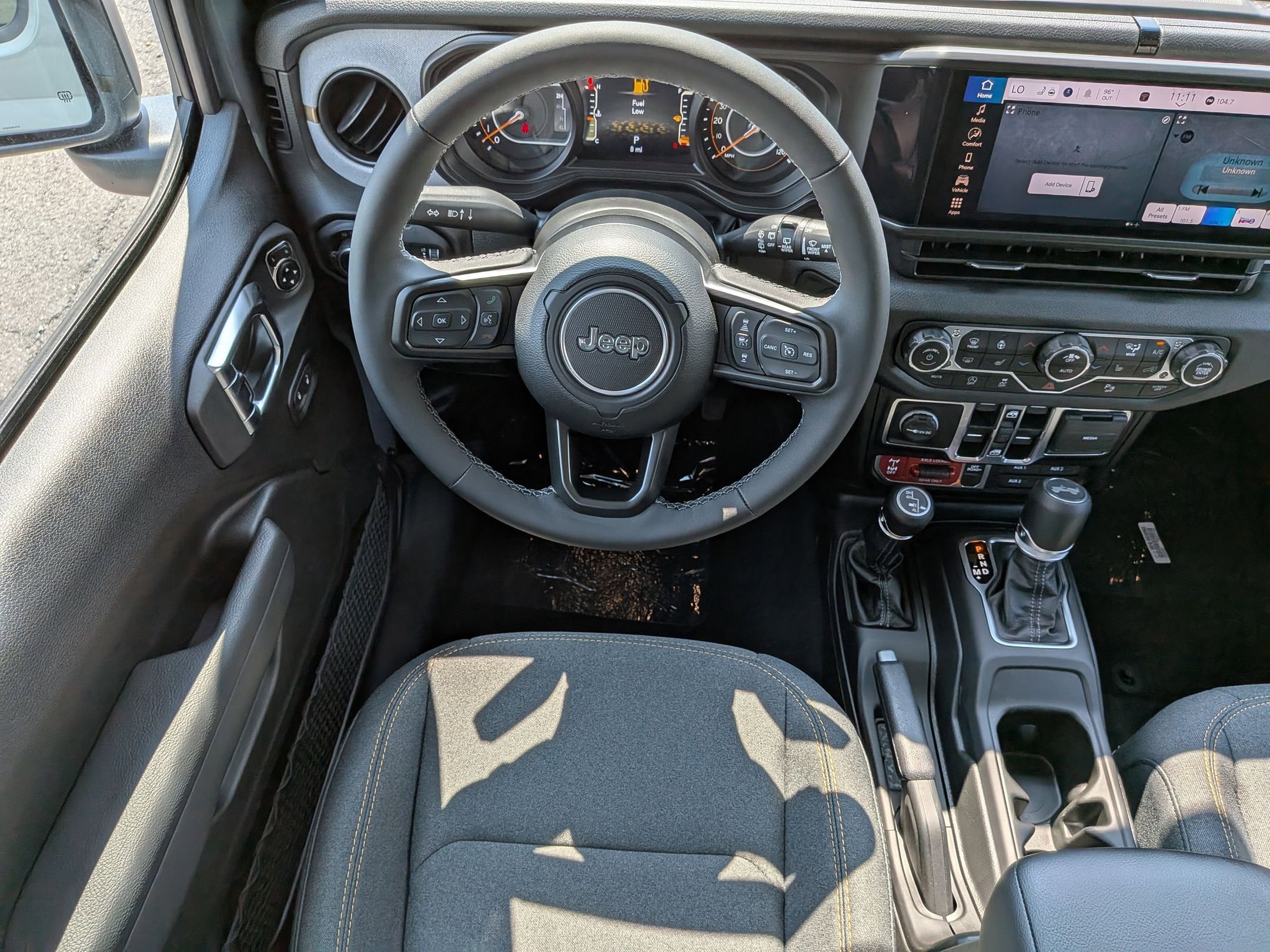 2025 Jeep Wrangler Willys photo 24