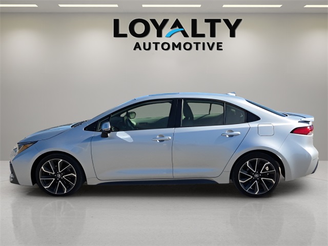 2022 Toyota Corolla SE photo 3