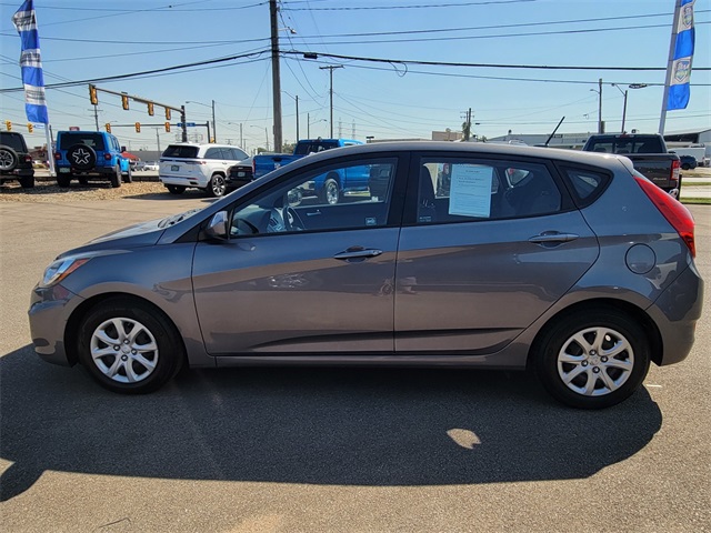 2014 Hyundai Accent GS photo 6