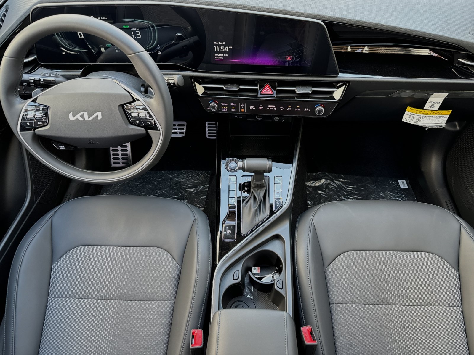 2024 Kia Niro EX Touring photo 14