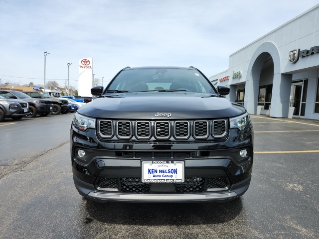 2025 Jeep Compass Latitude photo 2