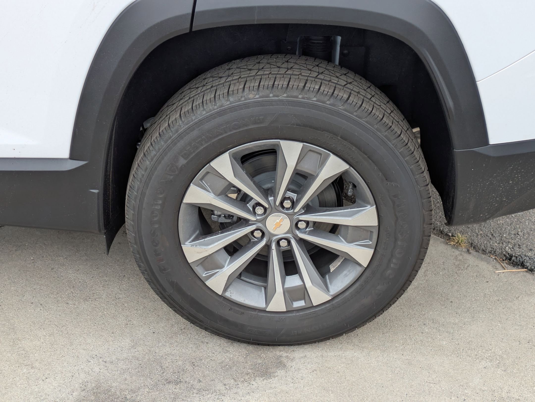 2026 Chevrolet Equinox LT photo 9
