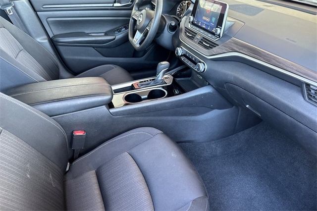 2024 Nissan Altima 2.5 SV photo 15