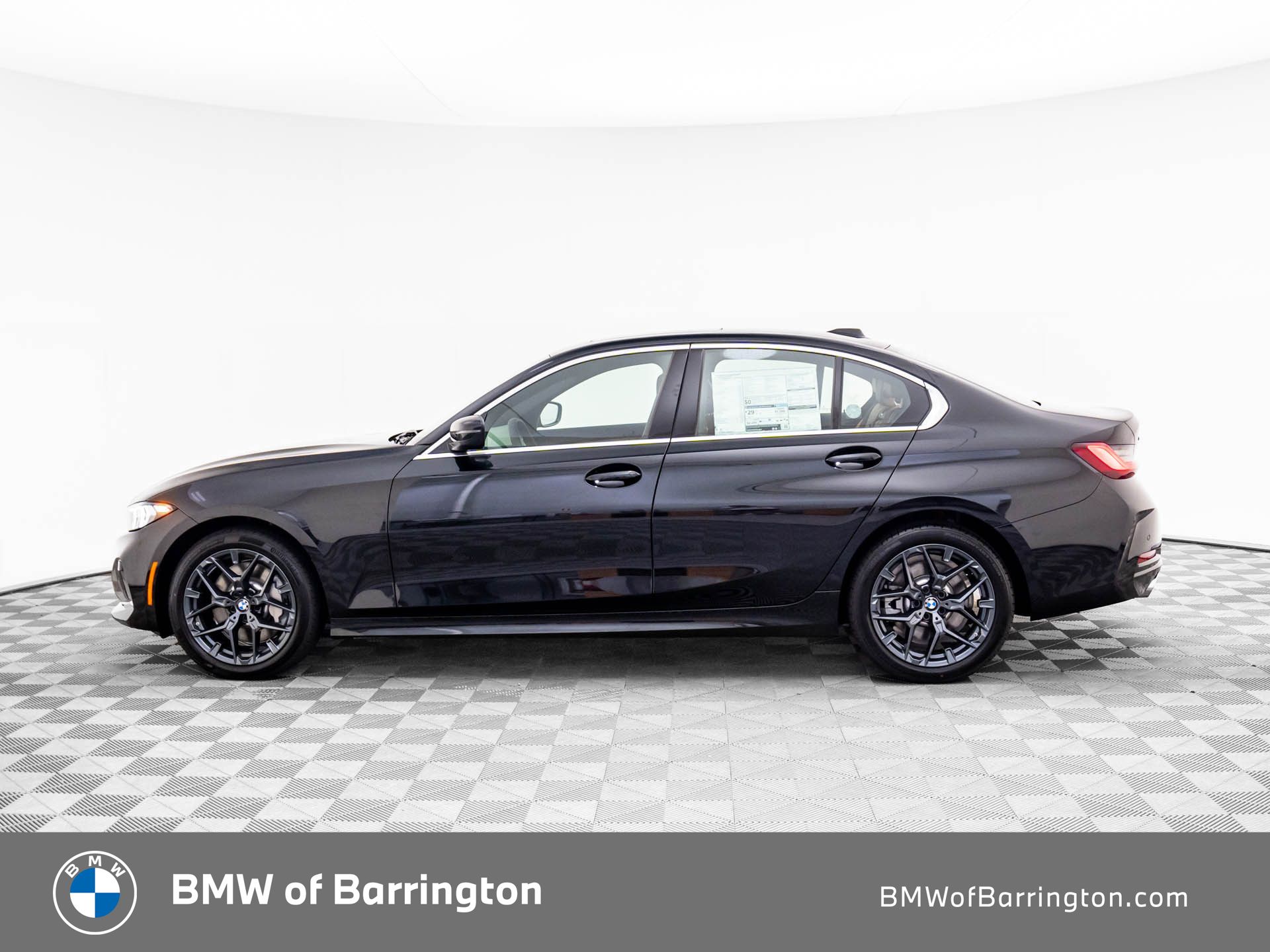 2025 Bmw 330i xDrive photo 2