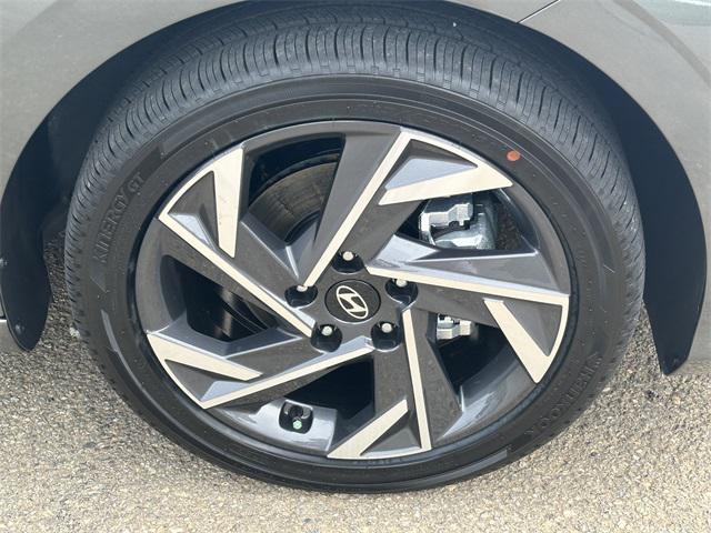 2025 Hyundai Elantra Hybrid Limited photo 12