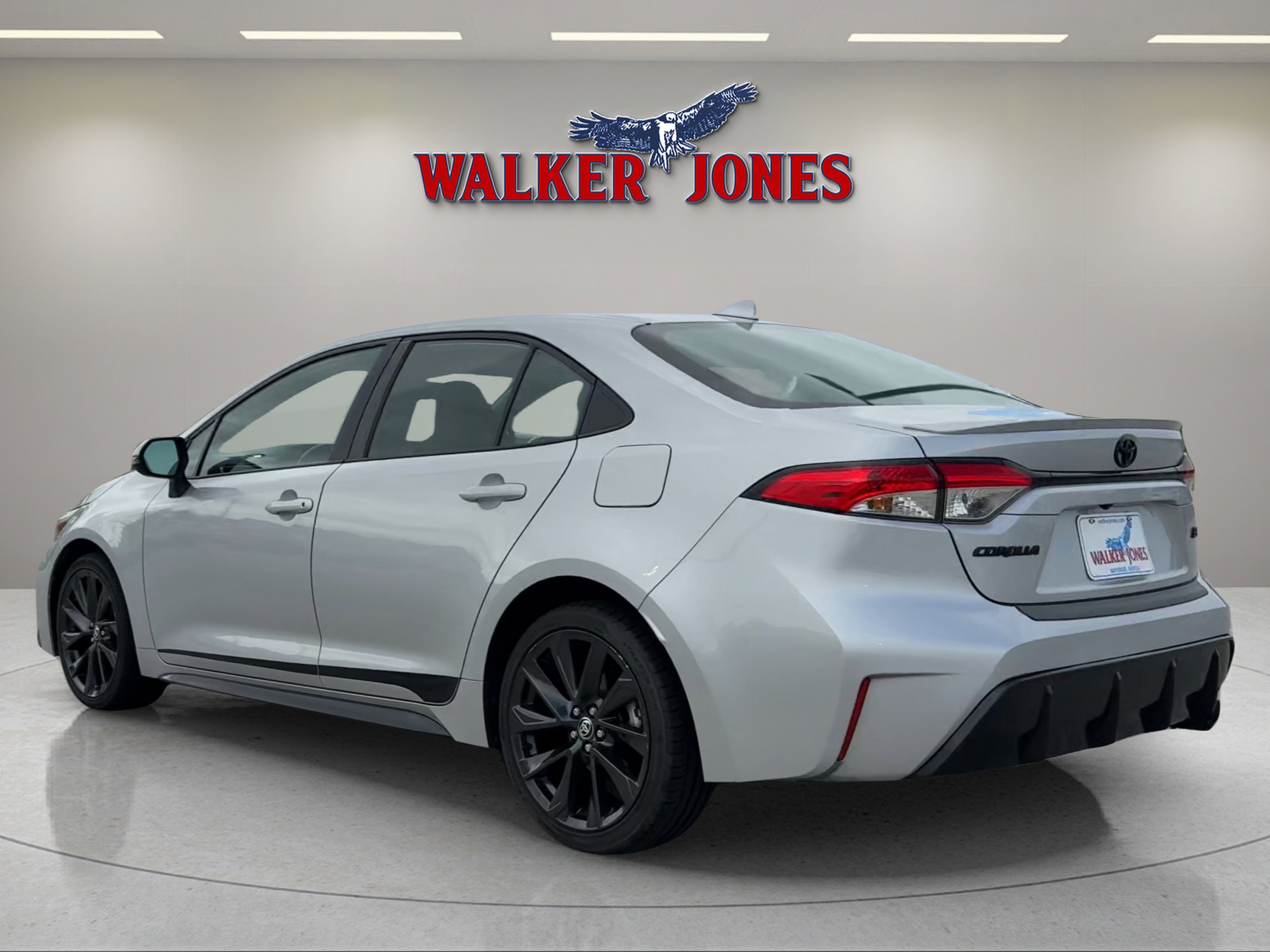2023 Toyota Corolla SE photo 4