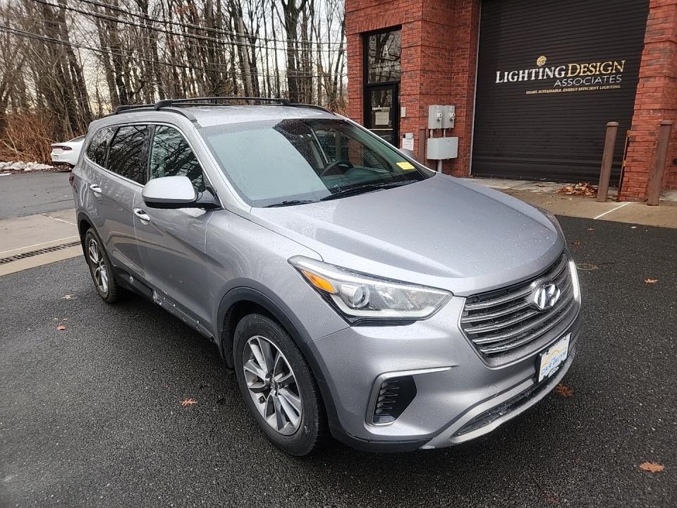2017 Hyundai Santa Fe SE's photo