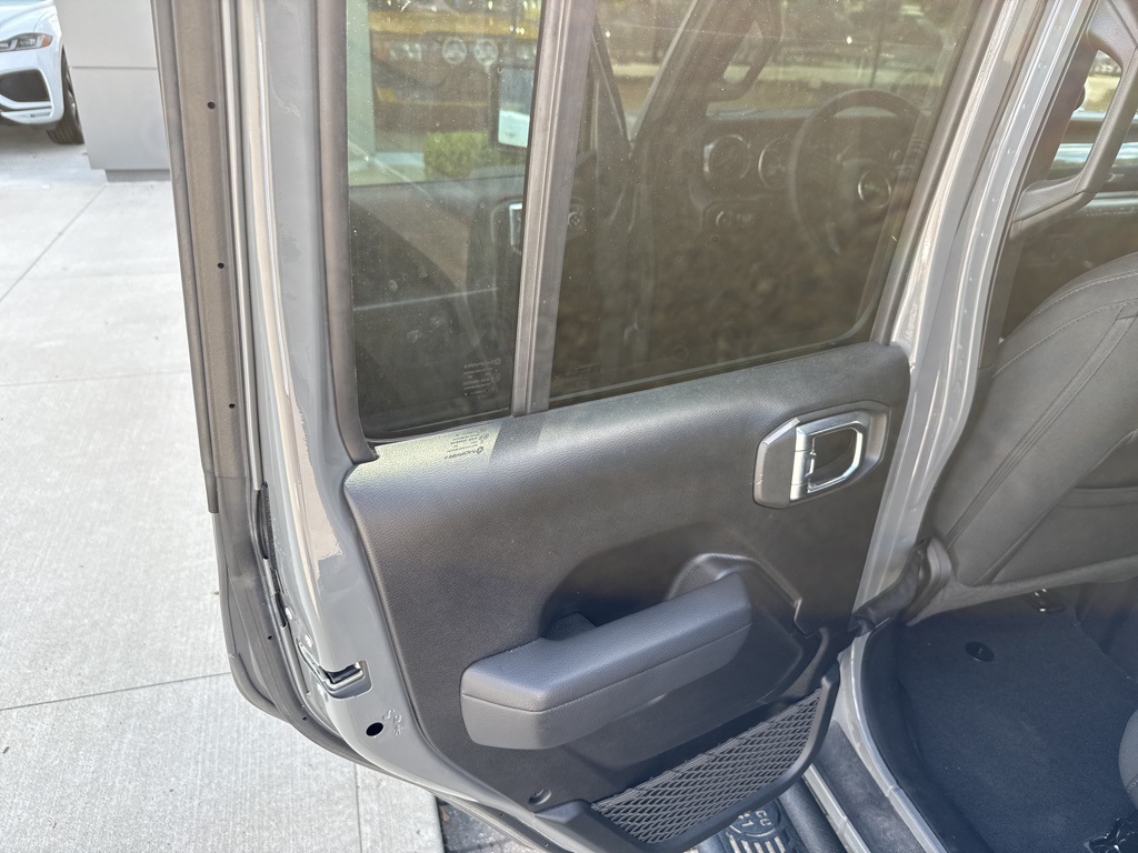 2022 Jeep Wrangler Unlimited Sport Altitude photo 17