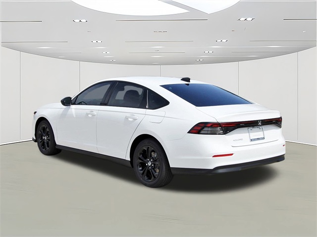 2025 Honda Accord SE photo 4