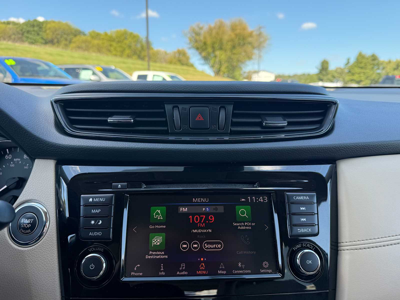 2018 Nissan Rogue SL photo 24