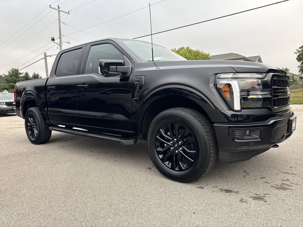 2025 Ford F-150 Lariat photo 3