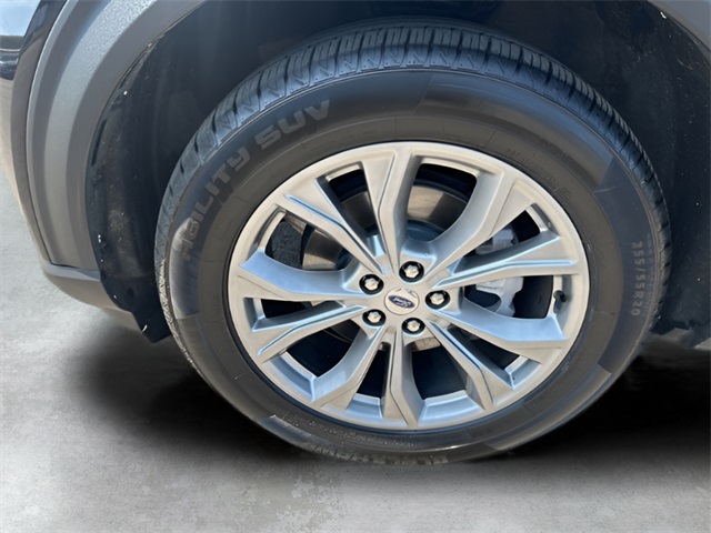 2022 Ford Explorer Limited photo 4