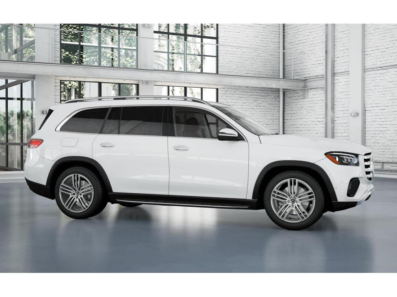 2026 Mercedes Benz GLS 450 4MATIC photo 4