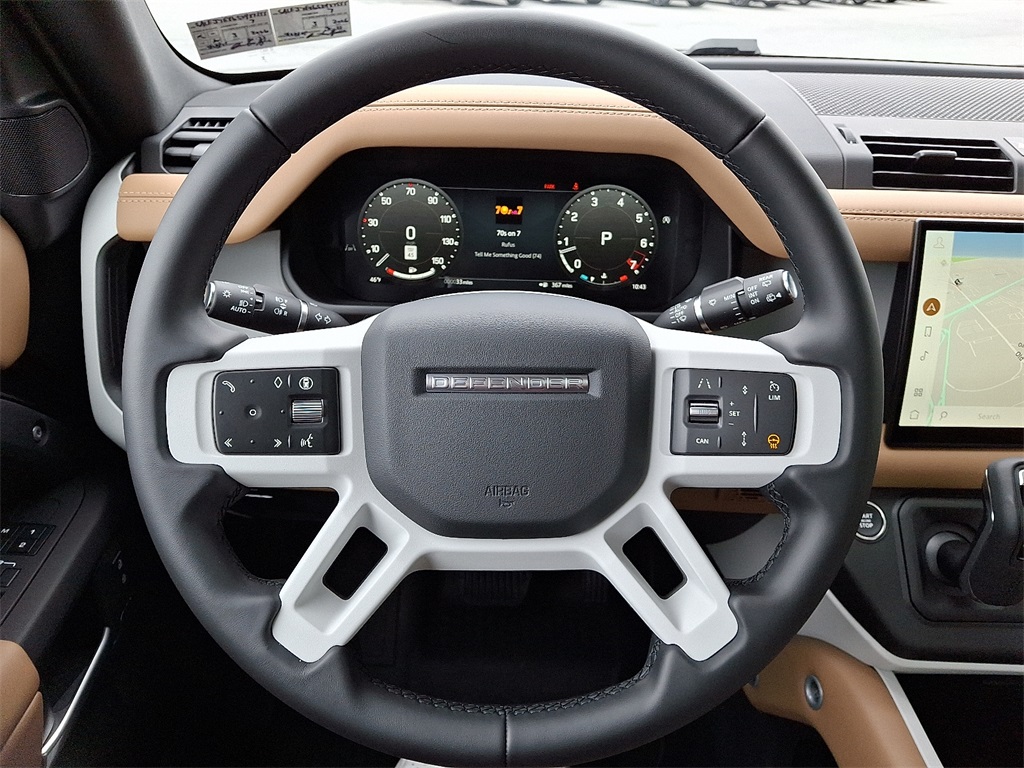 2025 Land Rover Defender 110 S photo 15
