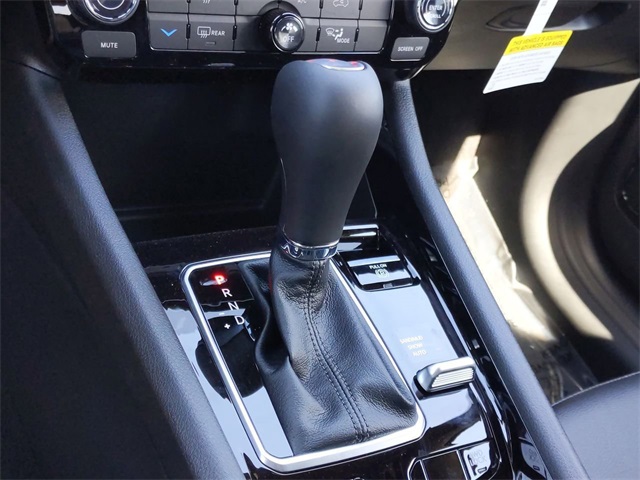 2026 Jeep Compass Latitude Altitude photo 19