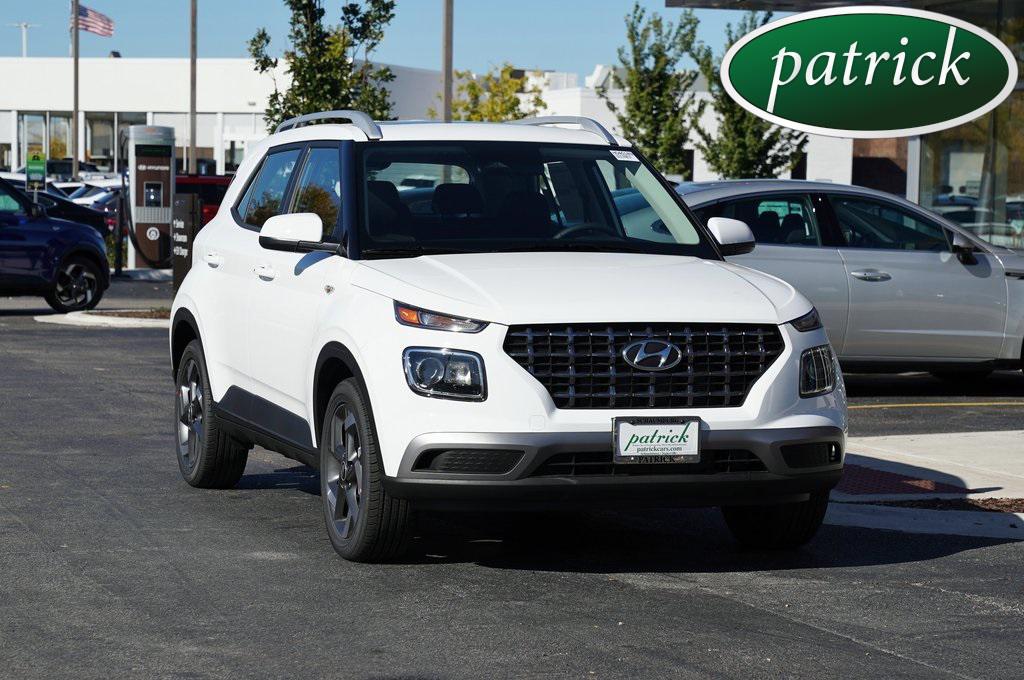 2026 Hyundai Venue SEL's photo