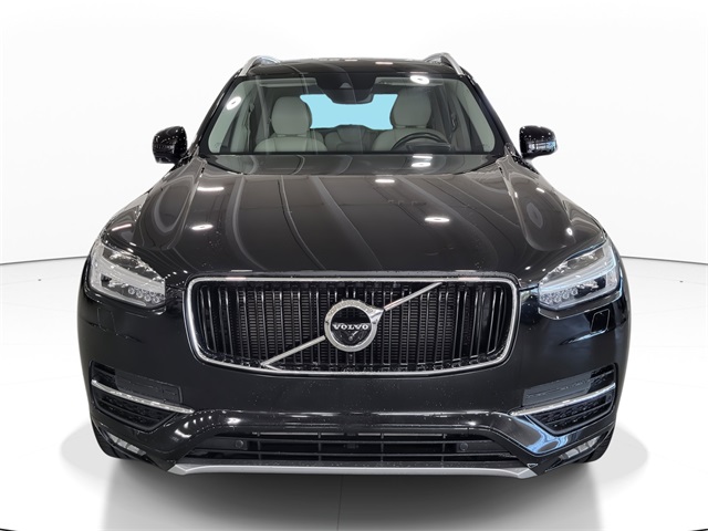 2019 Volvo XC90 T6 Momentum photo 2