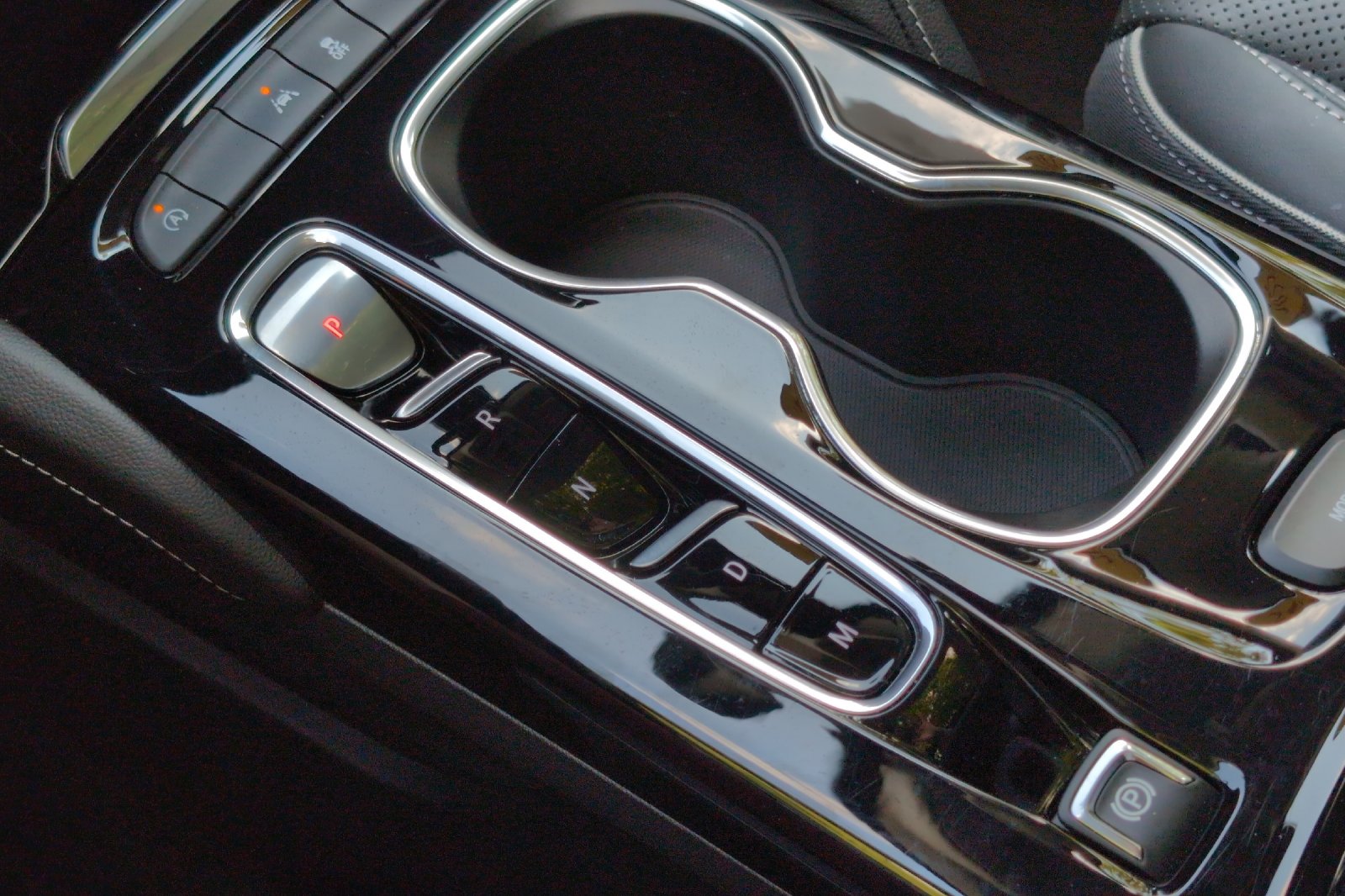 2022 Buick Envision Essence photo 18
