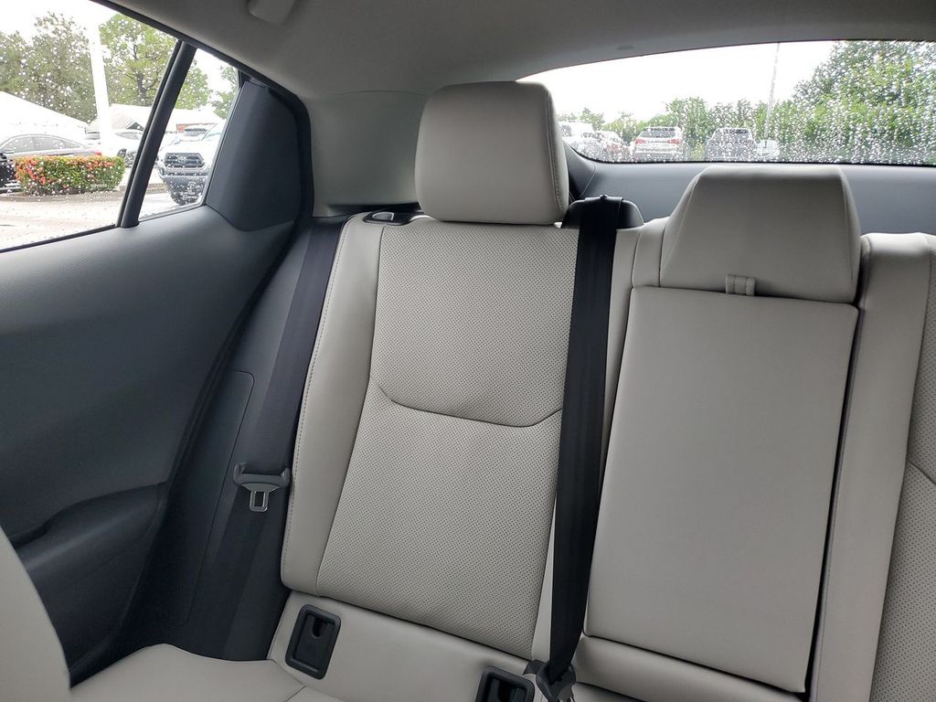 2024 Toyota Prius Limited photo 4