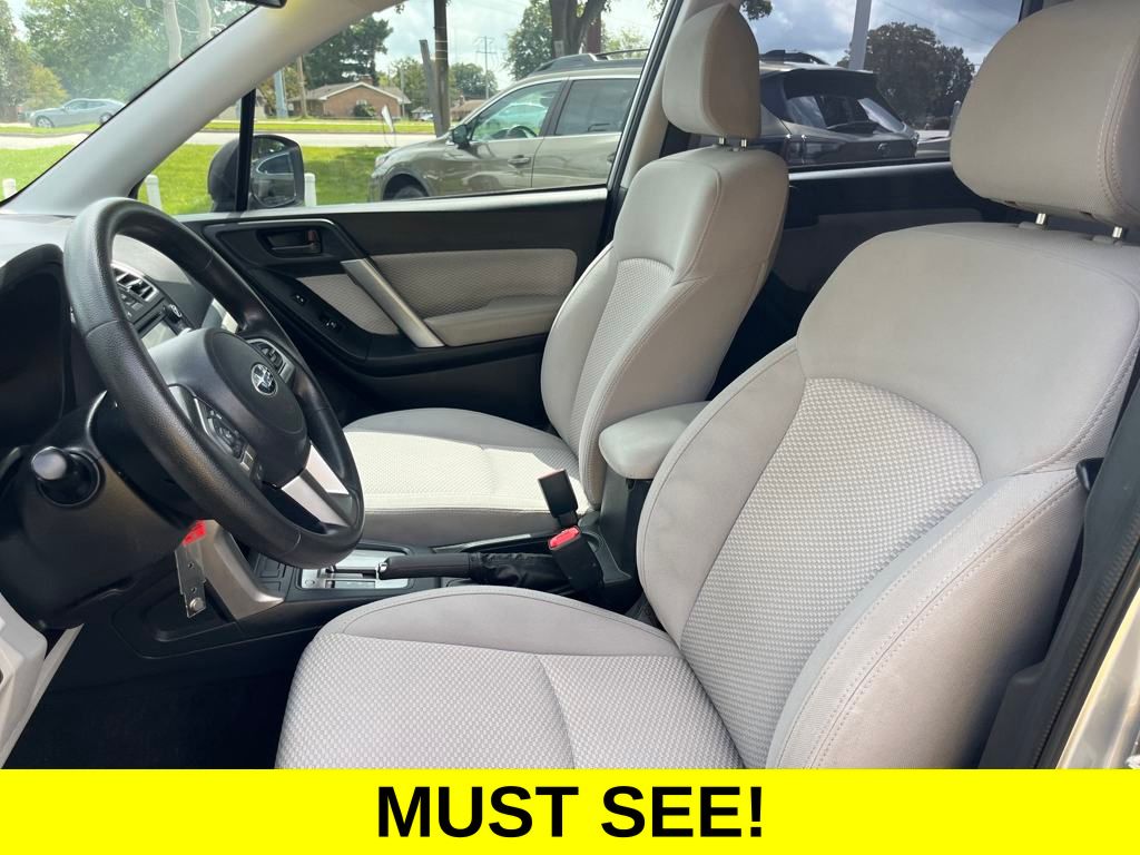 2018 Subaru Forester 2.5i photo 2