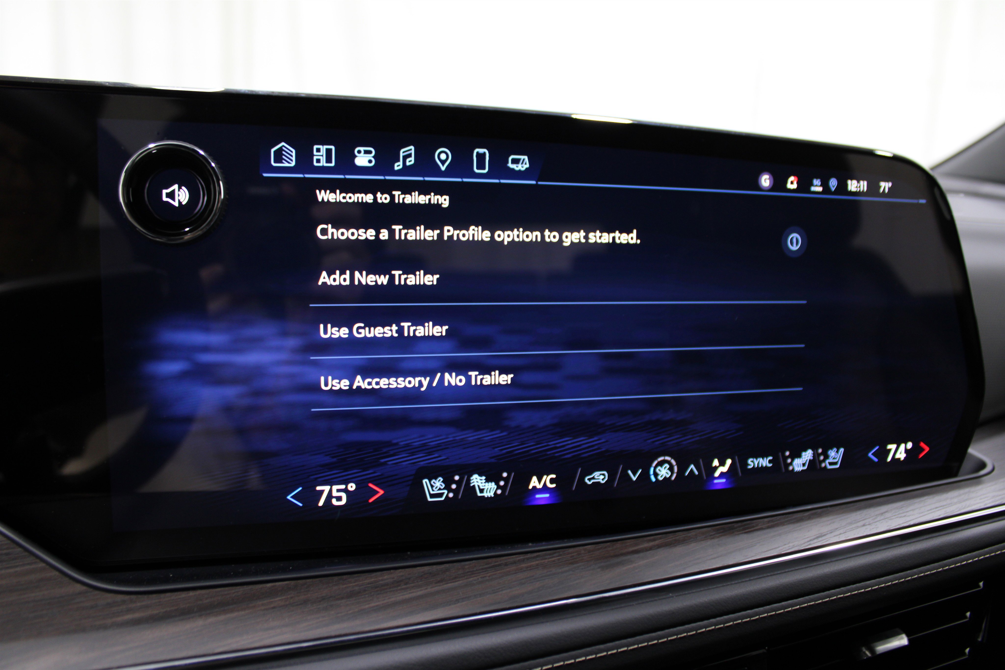2025 Chevrolet Tahoe Premier photo 8