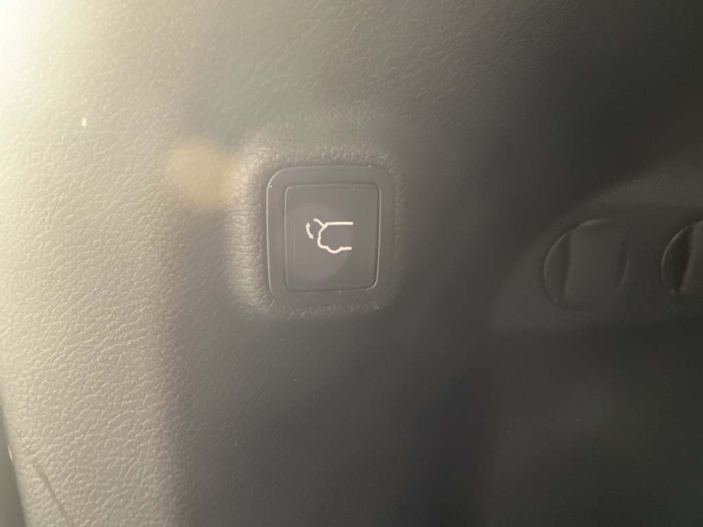 2021 Jeep Cherokee Limited photo 29