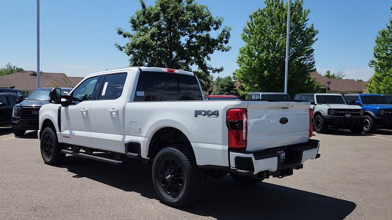 2025 Ford F-250 Lariat photo 4