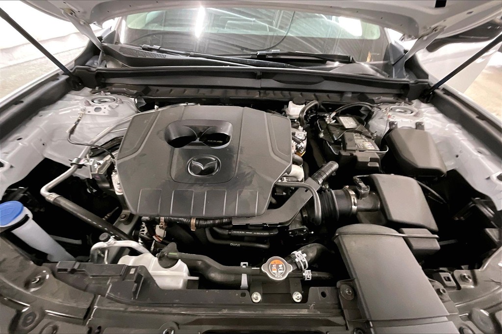 2025 MAZDA CX-50 - Image 8