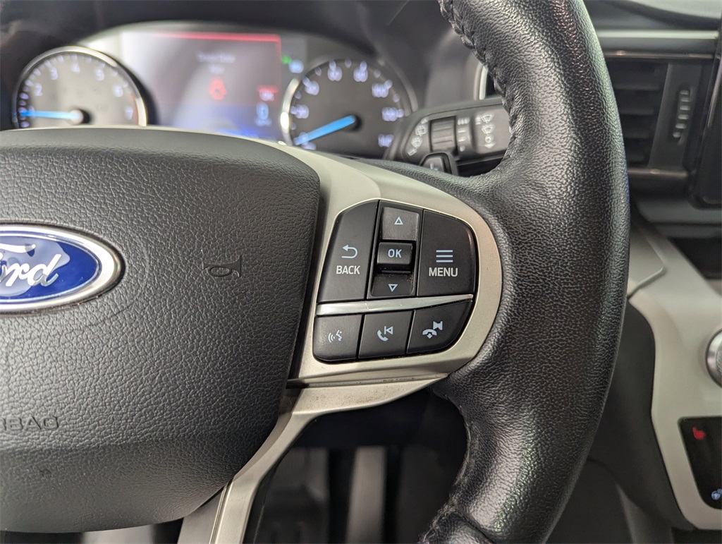 2020 Ford Explorer XLT photo 18